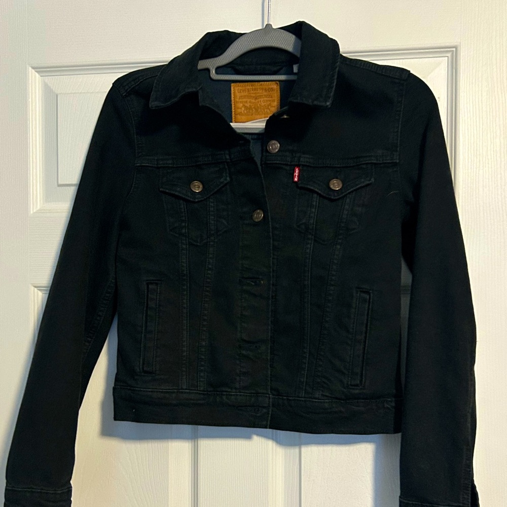 Levi’s black denim jacket